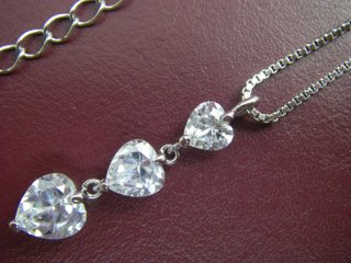 �n�[�g�@�A�N�Z�T���[