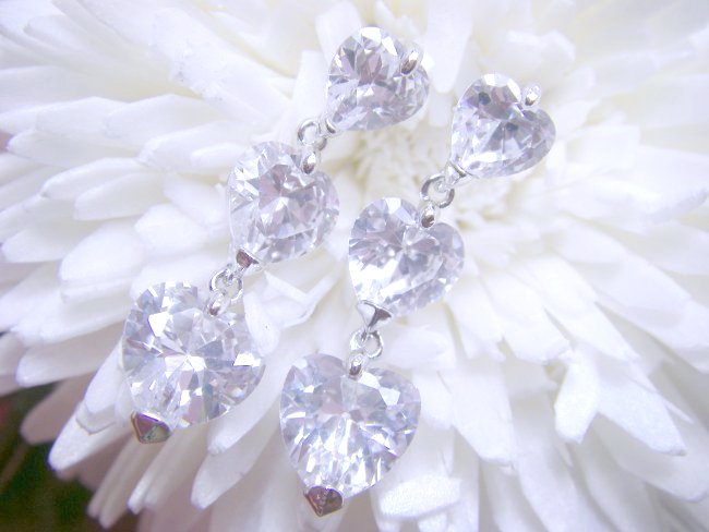 �n�[�g�@�A�N�Z�T���[