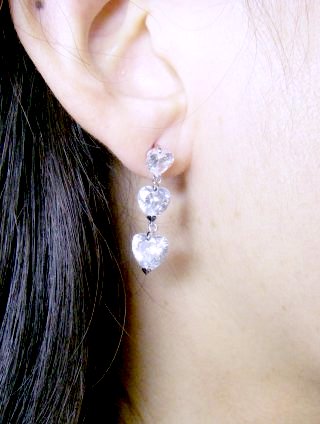 �n�[�g�@�A�N�Z�T���[