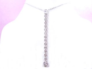 �����O�l�b�N���X�@�L���[�r�b�N�W���R�j�A�E�A�N�Z�T���[