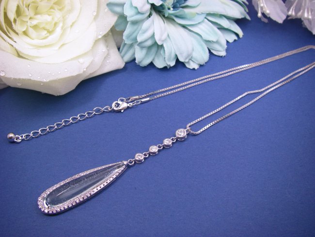 �L���[�r�b�N�W���R�j�A�̃����O�E�y���_���g