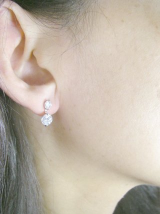 �L���[�r�b�N�W���R�j�A�E�A�N�Z�T���[�@�s�A�X