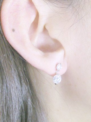 �L���[�r�b�N�W���R�j�A�E�A�N�Z�T���[�@�s�A�X