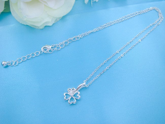 �N���[�o�[�@�y���_���g�E�A�N�Z�T���[