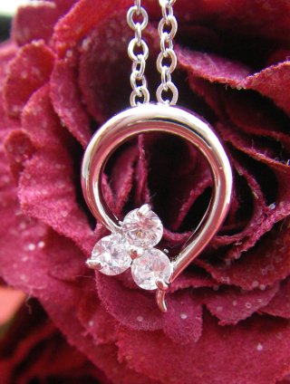 �L���[�r�b�N�W���R�j�A �s�A�X