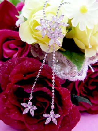 �L���[�r�b�N�W���R�j�A�E�X���C�h�l�b�N���X