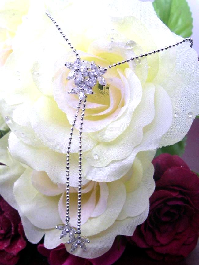 �L���[�r�b�N�W���R�j�A�̃y���_���g�@�t�����[���`�[�t