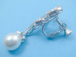 �}�W�����J�p�[���ƃL���[�r�b�N�W���R�j�A�A�N�Z�T���[�@