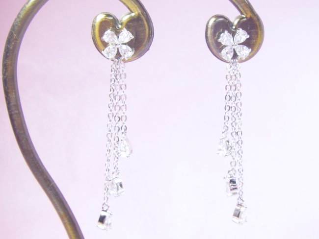 �t�����[���`�[�t�@�s�A�X�@�L���[�r�b�N�W���R�j�A�E�A�N�Z�T���[