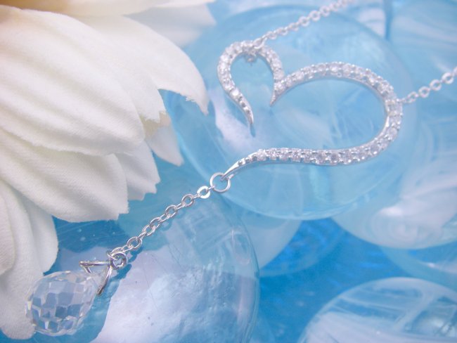 �I�[�v���n�[�g�@�L���[�r�b�N�W���R�j�A�@�y���_���g�E�l�b�N���X