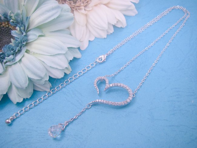 �I�[�v���n�[�g�@�L���[�r�b�N�W���R�j�A�@�y���_���g�E�l�b�N���X