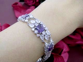 �S�[�W���X�ȃu���X���b�g�@�L���[�r�b�N�W���R�j�A�E�A�N�Z�T���[