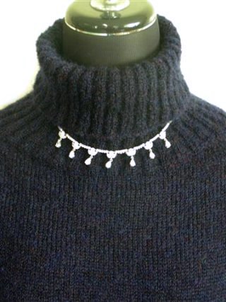 �L���[�r�b�N�W���R�j�A�@�l�b�N���X�@�t�����[���`�[�t