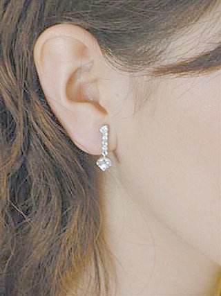 CZ �L���[�r�b�N�W���R�j�A�E�C�������O�E�A�N�Z�T���[