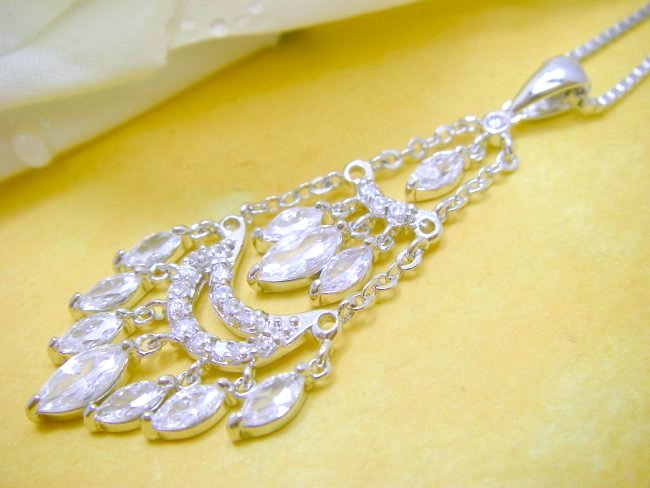 CZ�@SV�L���[�r�b�N�W���R�j�A�@�y���_���g