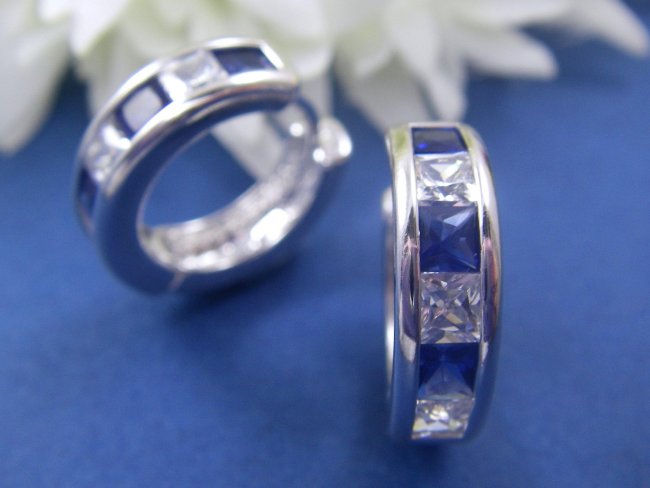 �t�[�v�E�s�A�X�@�L���[�r�b�N�W���R�j�A�E�A�N�Z�T���[