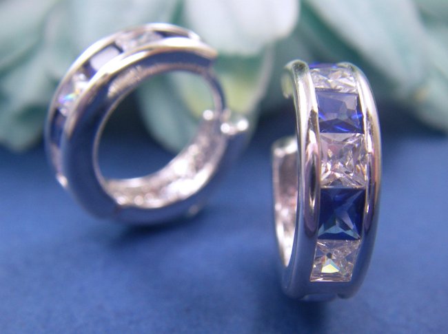 �t�[�v�E�s�A�X�@�L���[�r�b�N�W���R�j�A�E�A�N�Z�T���[