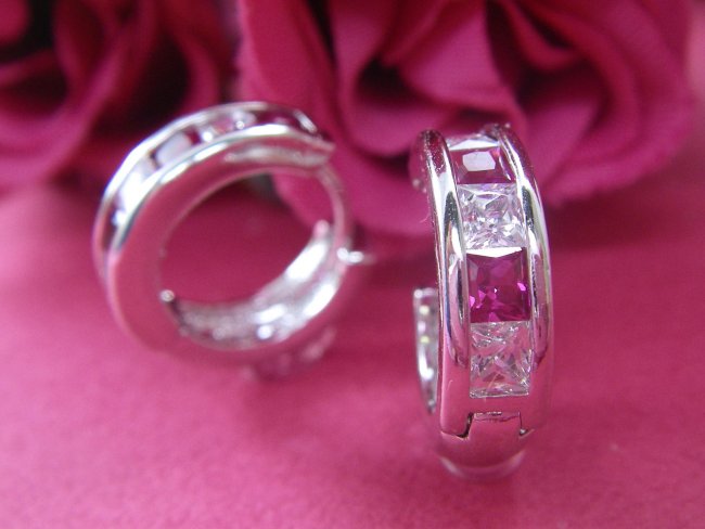 �t�[�v�E�s�A�X�@�L���[�r�b�N�W���R�j�A�E�A�N�Z�T���[