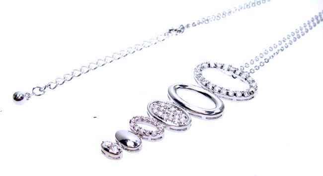 CZ�@SV�L���[�r�b�N�W���R�j�A�@�y���_���g