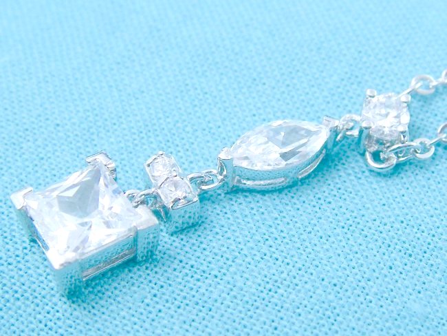 CZ�@SV�L���[�r�b�N�W���R�j�A�@�y���_���g