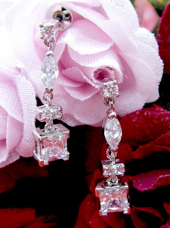 �L���[�r�b�N�W���R�j�A�E�A�N�Z�T���[�@�C�������O