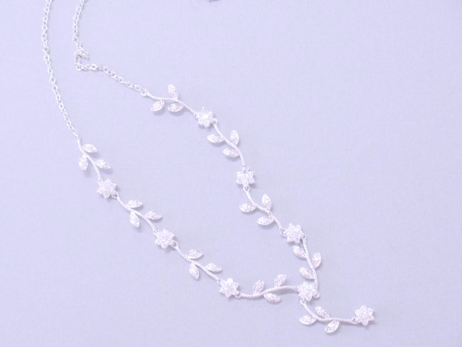 �L���[�r�b�N�W���R�j�A�E�A�N�Z�T���[�@�t�����[���`�[�t�@�l�b�N���X