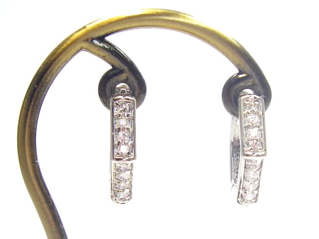 �t�[�v�s�A�X