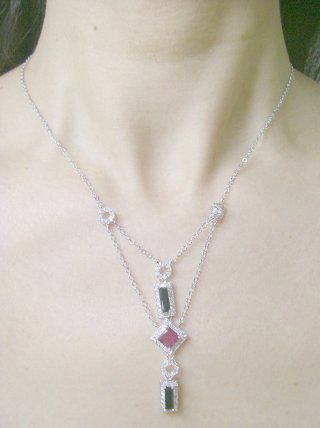 �L���[�r�b�N�W���R�j�A�@�u���b�N�@���b�h�@�l�b�N���X