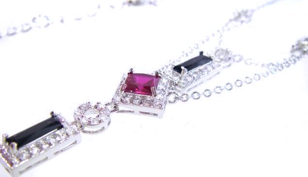 �L���[�r�b�N�W���R�j�A�@�u���b�N�@���b�h�@�l�b�N���X