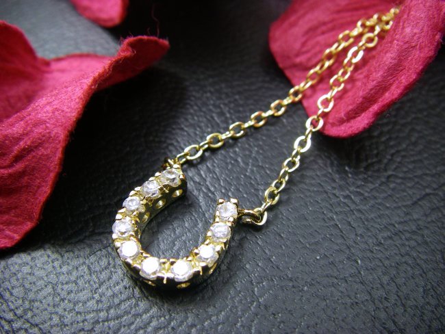 �n�����`�[�t�@�L���[�r�b�N�W���R�j�A�E�y���_���g