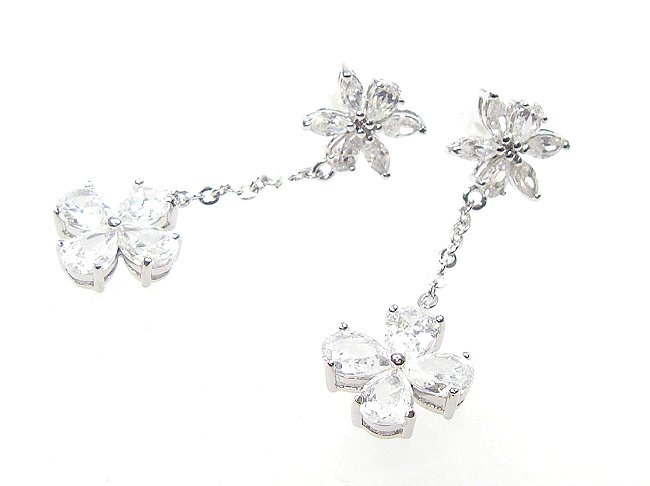 �h�C�c���@�L���[�r�b�N�W���R�j�A�̃N���X�̃C�������O�@�t�����[���`�[�t