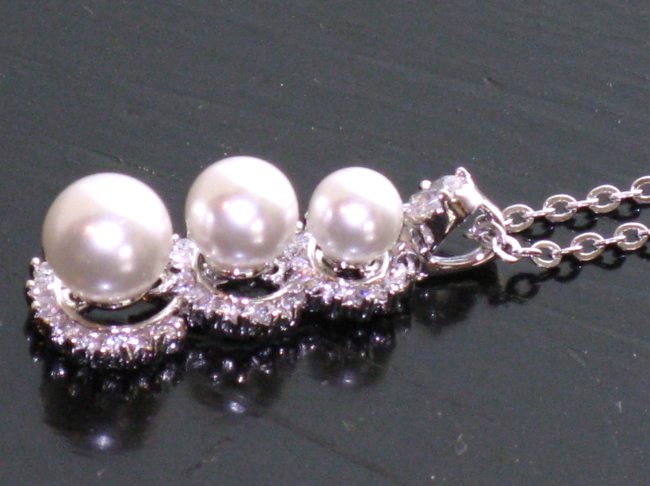 �p�[���@�y���_���g�@�L���[�r�b�N�W���R�j�A�E�A�N�Z�T���[