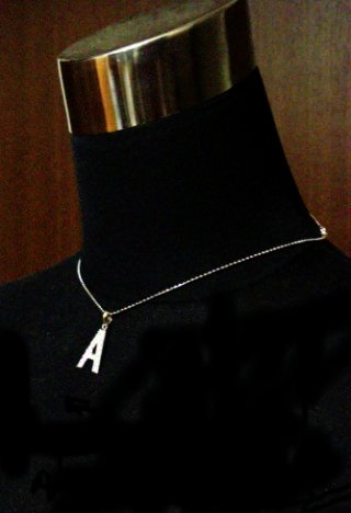 �C�j�V�����@�y���_���g�@�L���[�r�b�N�W���R�j�A�E�A�N�Z�T���[