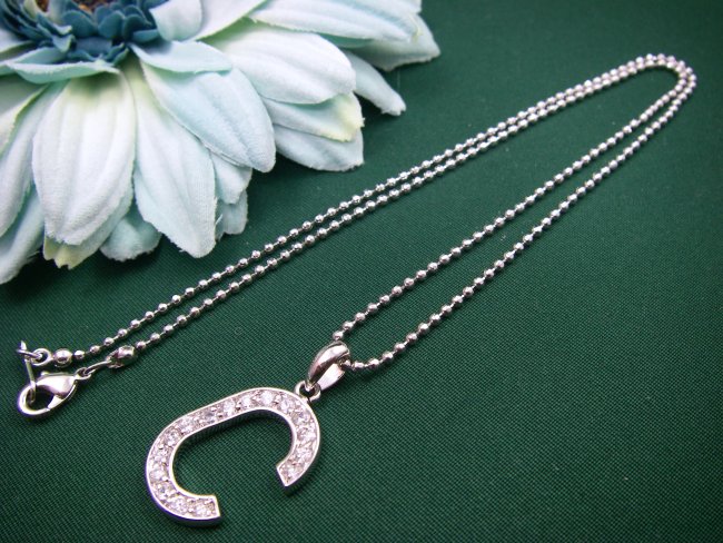 �C�j�V�����@�y���_���g�@�L���[�r�b�N�W���R�j�A�E�A�N�Z�T���[