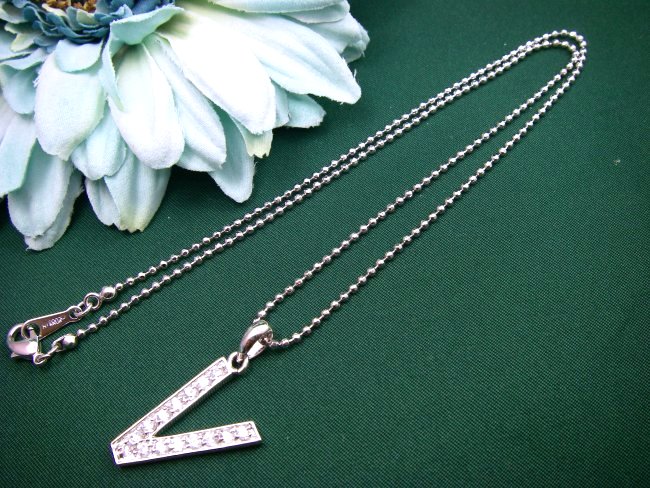 �C�j�V�����@�y���_���g�@�L���[�r�b�N�W���R�j�A�E�A�N�Z�T���[