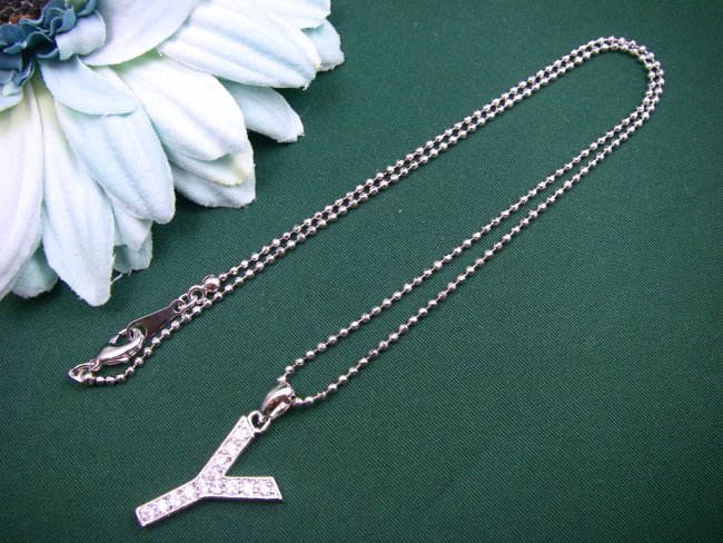 �C�j�V�����@�y���_���g�@�L���[�r�b�N�W���R�j�A�E�A�N�Z�T���[