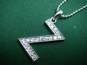 �C�j�V�����@�y���_���g