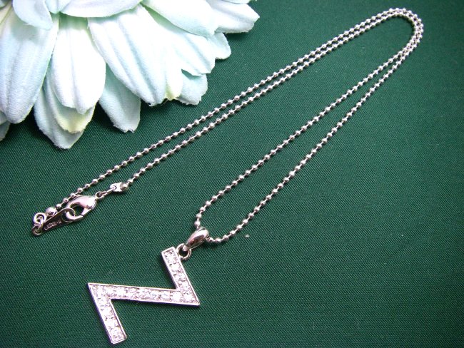 �C�j�V�����@�y���_���g�@�L���[�r�b�N�W���R�j�A�E�A�N�Z�T���[