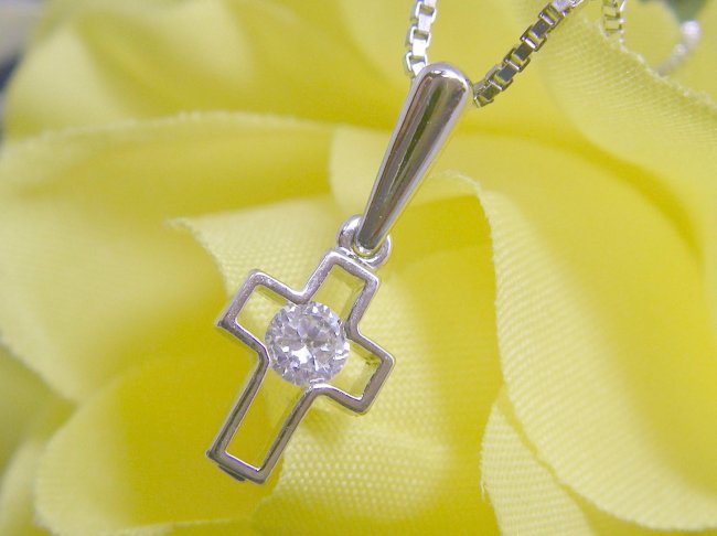 �L���[�r�b�N�W���R�j�A�̃y���_���g�@�N���X�i�\���ˁj���`�[�t