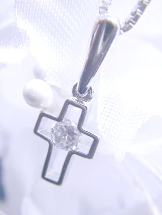 �L���[�r�b�N�W���R�j�A�̃y���_���g�@�N���X�i�\���ˁj���`�[�t