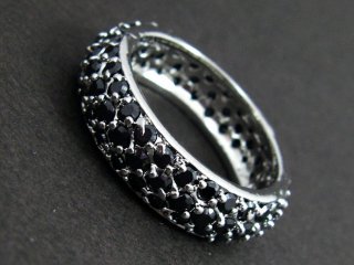 �u���b�N�@�G�^�j�e�B�@�u���b�NCZ�@�����O�i�w�ցj