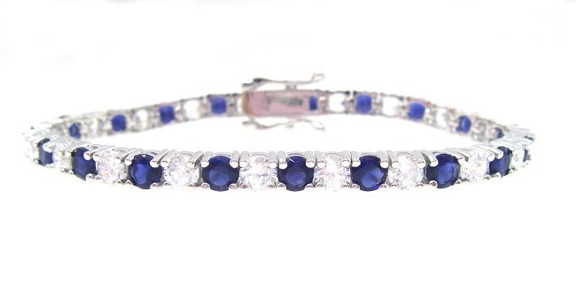 �L���[�r�b�N�W���R�j�A�ƃT�t�@�C���̃e�j�X�u���X���b�g�@CZ�A�N�Z�T���[