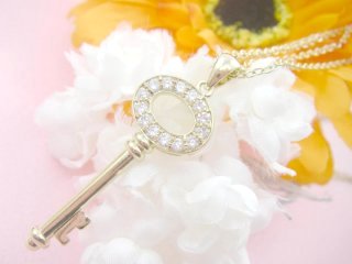 �h�C�c���E�L���[�r�b�N�W���R�j�A�̃y���_���g�@-���i�L�[�j-