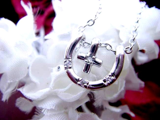 �h�C�c���E�L���[�r�b�N�W���R�j�A�̔n���E�N���X�̃y���_���g