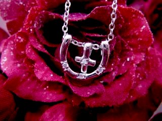 �h�C�c���E�L���[�r�b�N�W���R�j�A�̔n���E�N���X�̃y���_���g