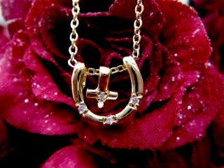 �h�C�c���E�L���[�r�b�N�W���R�j�A�̔n���E�N���X�̃y���_���g