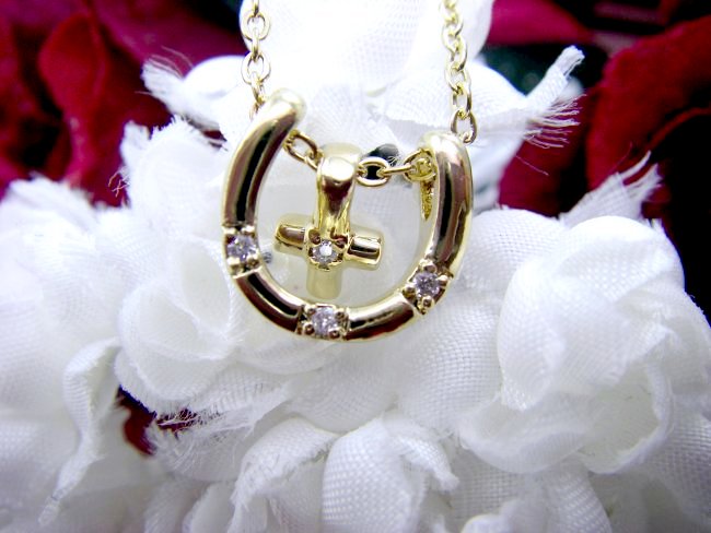 �h�C�c���E�L���[�r�b�N�W���R�j�A�̔n���E�N���X�̃y���_���g