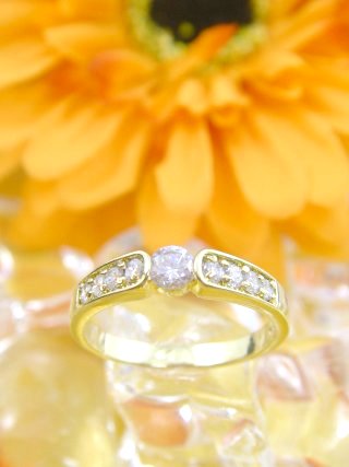 �L���[�r�b�N�W���R�j�A�̃����O�@�S�[���h