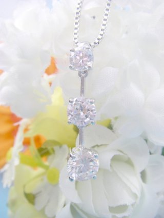 CZ�@�L���[�r�b�N�W���R�j�A�@�y���_���g�@�O�A�@�g�����W�[