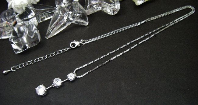 CZ�@�L���[�r�b�N�W���R�j�A�@�y���_���g�@�O�A�@�g�����W�[